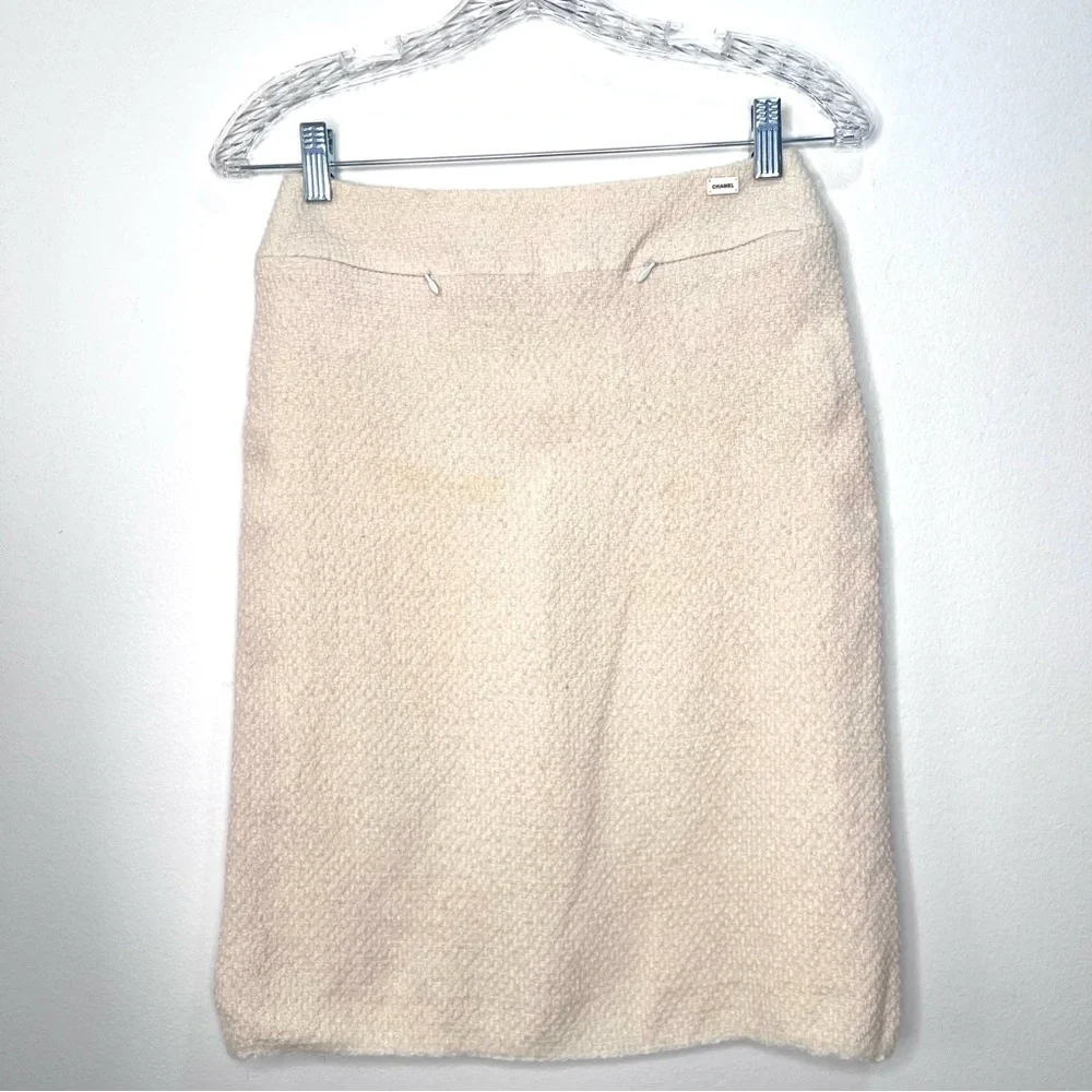 CHANEL Vintage Cruise 2003 collection Wool tweed skirt FAIR CONDITION 38